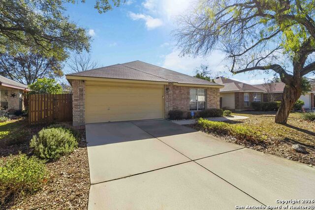 Image 3 of 32 For 14342 Markham Glen