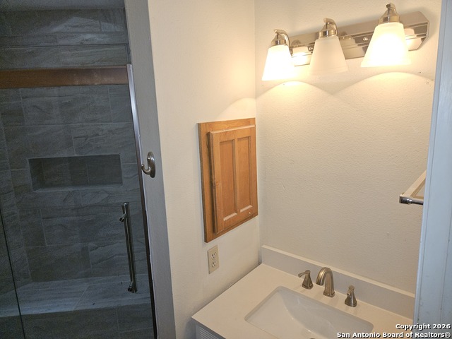 Image 10 of 19 For 4410 Putting Green