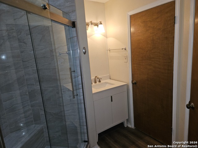 Image 13 of 19 For 4410 Putting Green