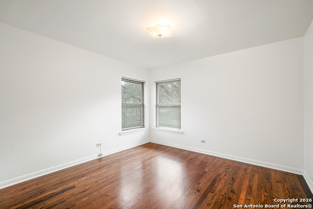 Image 16 of 24 For 111 Wisteria