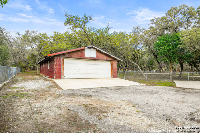 Image 5 of 24 For 111 Wisteria
