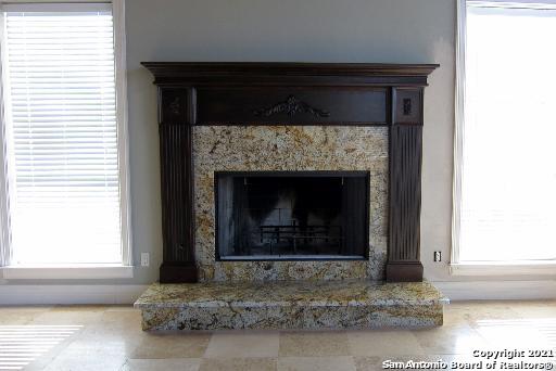 Image 4 of 8 For 8209 Laurelhurst