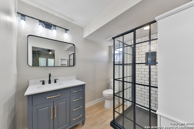 Image 14 of 45 For 315 Norwood W