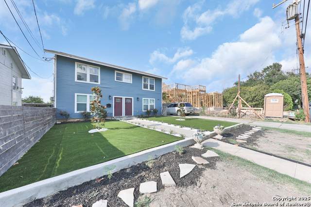 Image 4 of 45 For 315 Norwood W