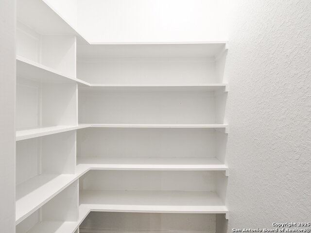 Image 39 of 42 For 656 Fawn  