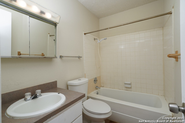 Image 11 of 16 For 5239 Woodbrook