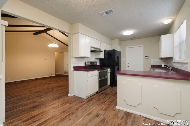 Image 6 of 16 For 5239 Woodbrook