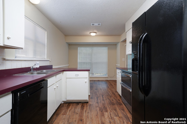 Image 7 of 16 For 5239 Woodbrook