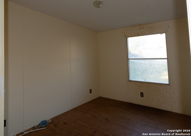 Image 6 of 7 For 6002 Blind  