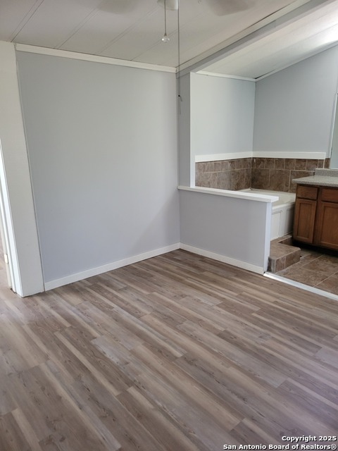 Listing photo id 4 for 5506 Elkhunter Trail