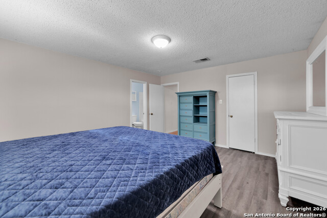 Listing photo id 12 for 11038 Angel Pt