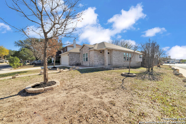 Listing photo id 1 for 11038 Angel Pt