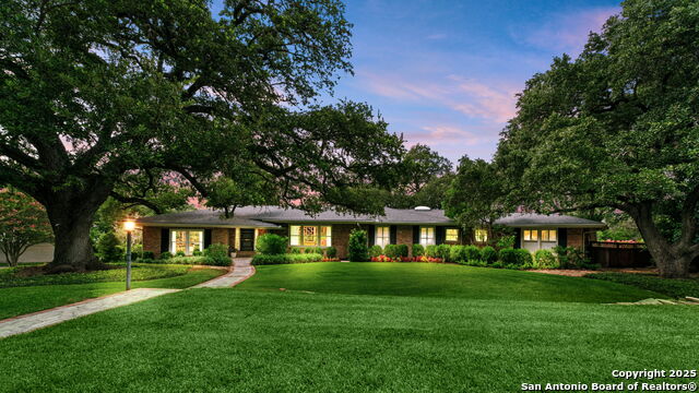 Image 3 of 48 For 701 Ridgemont