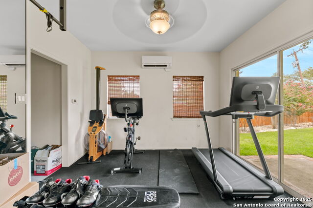 Image 40 of 48 For 701 Ridgemont