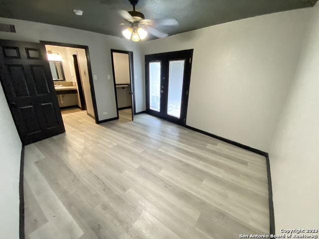 Image 7 of 9 For 211 Natalen Ave  104