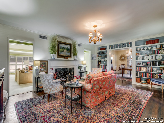 Image 5 of 25 For 316 Elizabeth Rd