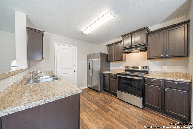 Image 5 of 16 For 3607 Southton View