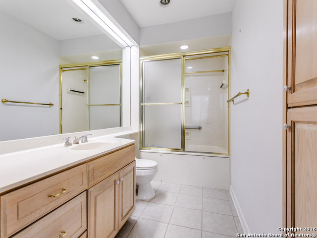 Image 18 of 24 For 1 Towers Park  1202