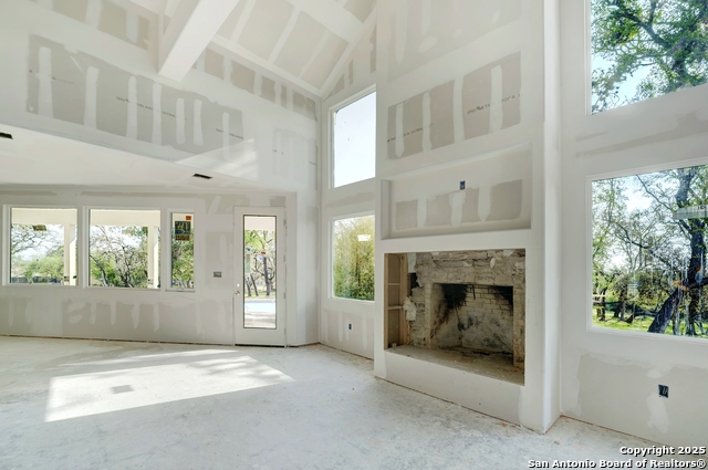 Image 18 of 62 For 306 Rolling Oaks Ln N