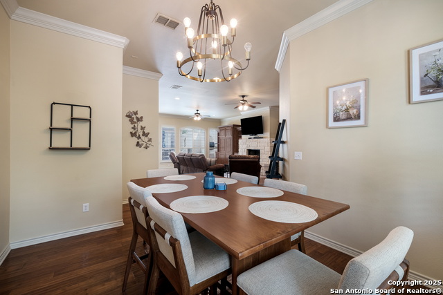 Listing photo id 13 for 2784 Indian Wells