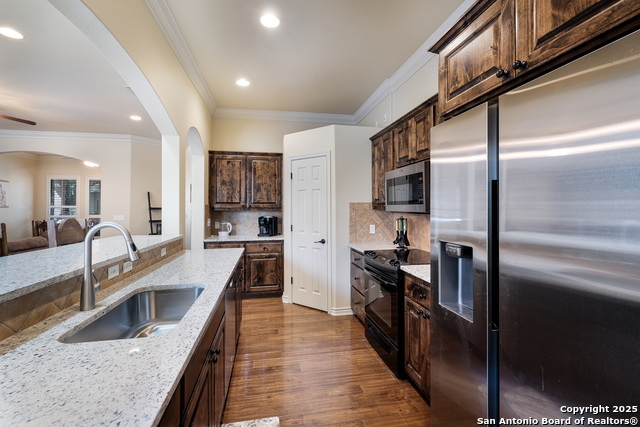 Listing photo id 15 for 2784 Indian Wells