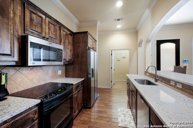 Listing photo id 16 for 2784 Indian Wells