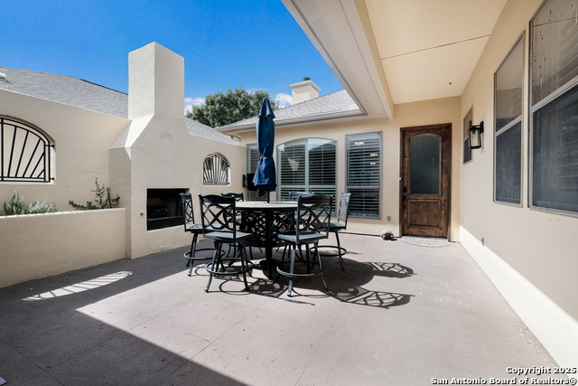 Listing photo id 1 for 2784 Indian Wells
