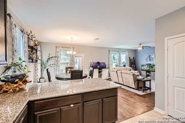 Image 10 of 26 For 4211 Klein  