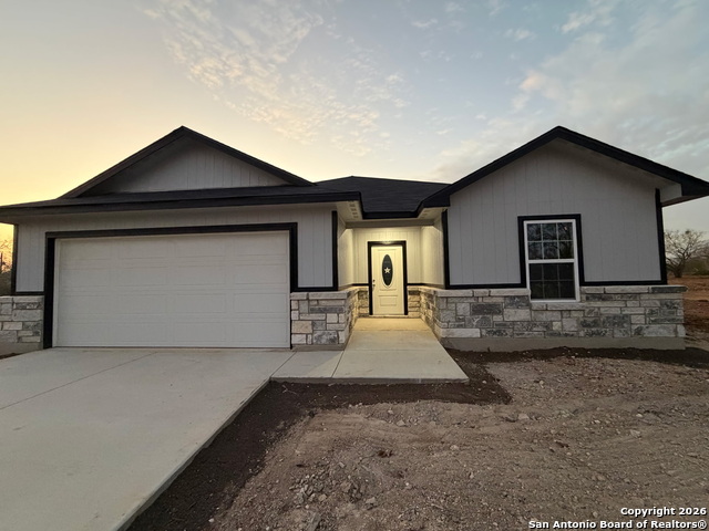 Details for 335 Cr 1643 Clearview Drive, Moore, TX 78057