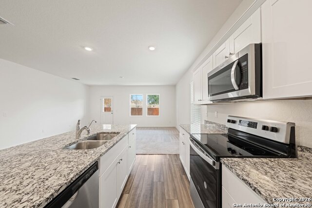 Image 11 of 32 For 6028 Pearl Meadow