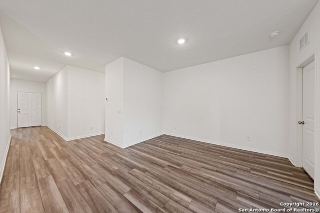 Image 12 of 32 For 6028 Pearl Meadow