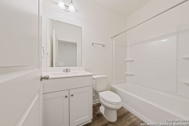 Image 23 of 32 For 6028 Pearl Meadow