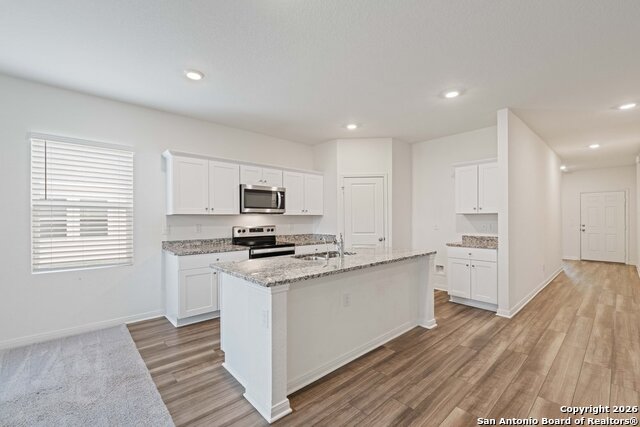 Image 9 of 32 For 6028 Pearl Meadow