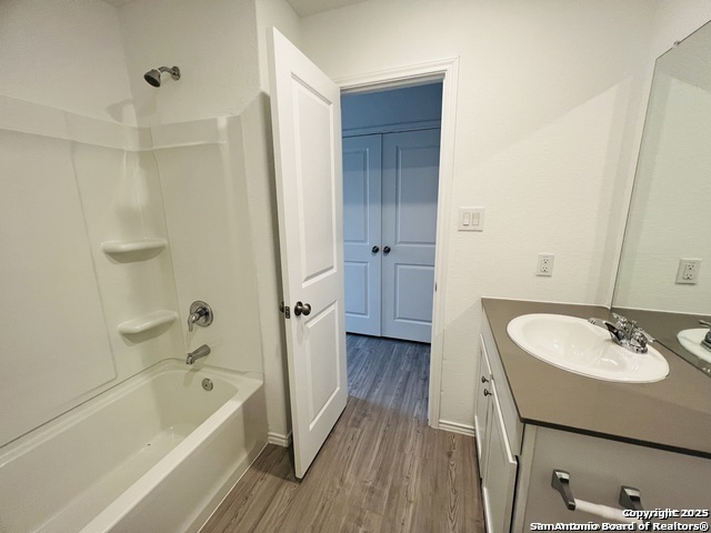 Image 21 of 22 For 14719 Bolinger Mill