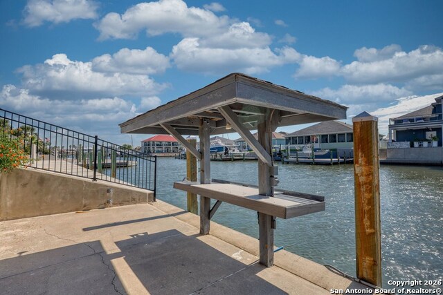 Listing photo id 36 for 401 Porpoise