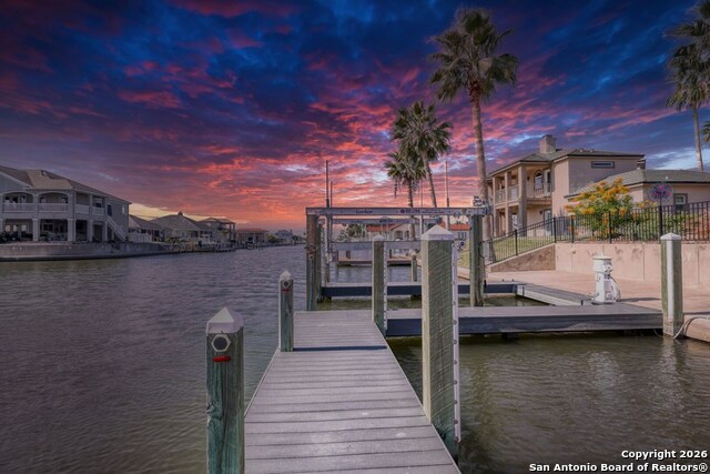 Listing photo id 38 for 401 Porpoise