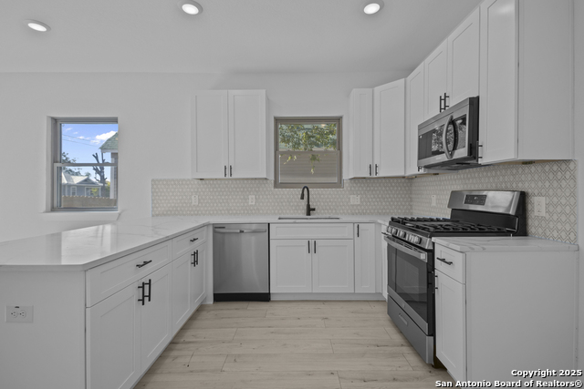 Image 10 of 25 For 131 Chicago  