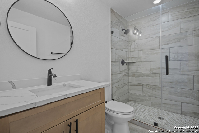 Image 14 of 25 For 131 Chicago  