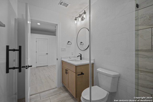 Image 15 of 25 For 131 Chicago  