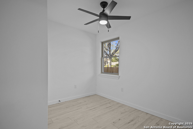 Image 19 of 25 For 131 Chicago  