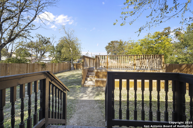 Image 22 of 25 For 131 Chicago  