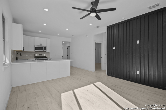 Image 7 of 25 For 131 Chicago  