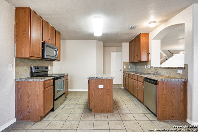 Image 11 of 31 For 11015 Gilpin Canyon