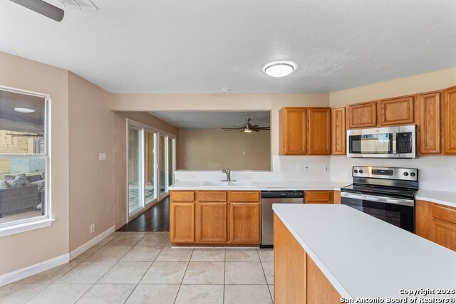 Image 19 of 43 For 13115 Almond Bend Dr