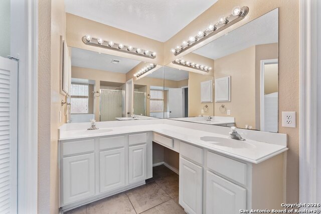 Image 26 of 43 For 13115 Almond Bend Dr