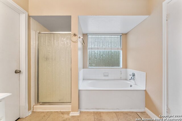 Image 28 of 43 For 13115 Almond Bend Dr