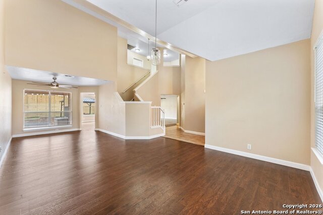 Image 5 of 43 For 13115 Almond Bend Dr