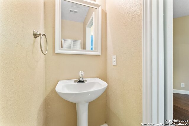 Image 8 of 43 For 13115 Almond Bend Dr