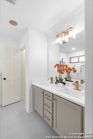 Image 14 of 24 For 407 Cushing