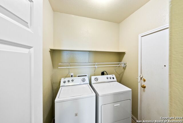 Image 14 of 30 For 2211 Mission Verde